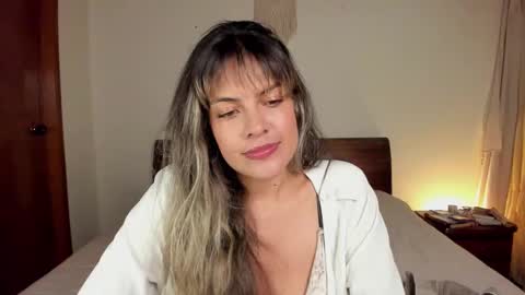 Leslie Beltrn online show from 02-19-25, 02:33