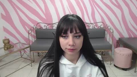 Snapshot of saabrina_ chatting on 11-21-25, 01:10 Sabrina online show from 11-21-25, 01:10