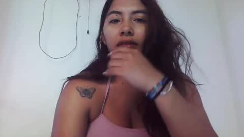 Snapshot of saavaghechick chatting on 03-04-25, 08:38 Jeane online show from 03-04-25, 08:38