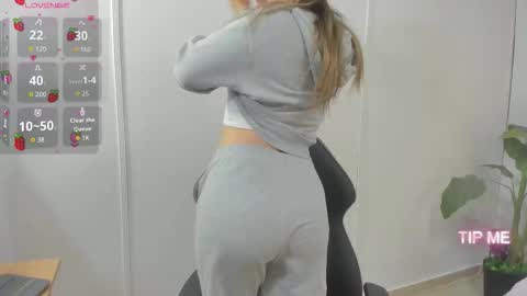 saaya_tay online show from 09-23-25, 03:09