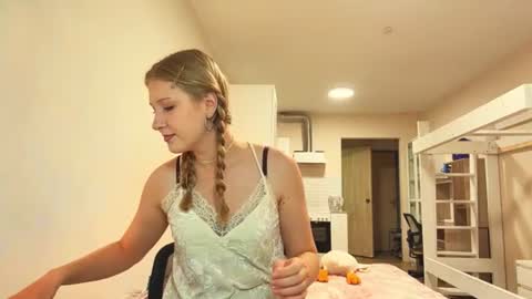 Sabine online show from 07-15-26, 06:18