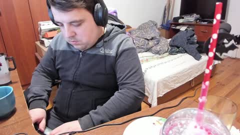 1141323  my Lord Mister Max   moms treasure online show from 01-16-25, 02:41