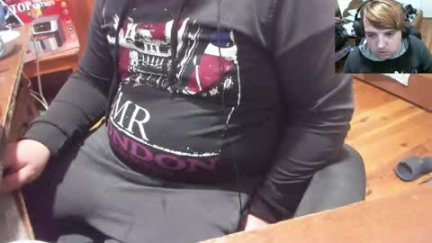 1141323  my Lord Mister Max   moms treasure online show from 10-17-25, 08:33