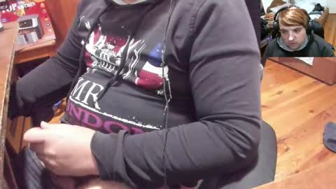 1141323  my Lord Mister Max   moms treasure online show from 10-19-25, 12:44