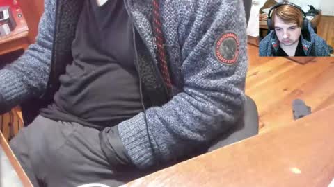 1141323  my Lord Mister Max   moms treasure online show from 10-21-25, 08:20