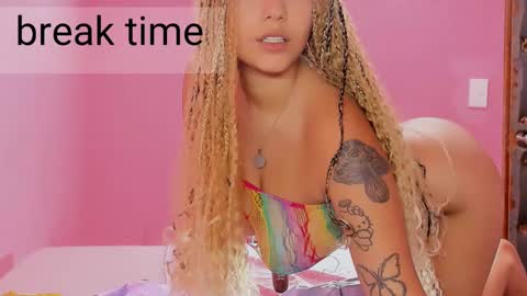 Snapshot of sabrina_adams01 chatting on 03-06-25, 12:32 Sabrina Adams online show from 03-06-25, 12:32