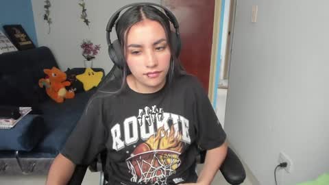 Angie  online show from 01-10-25, 08:04