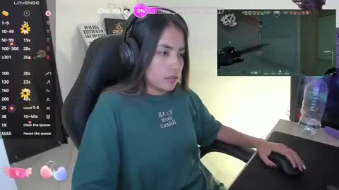 Angie  online show from 10-10-25, 08:41