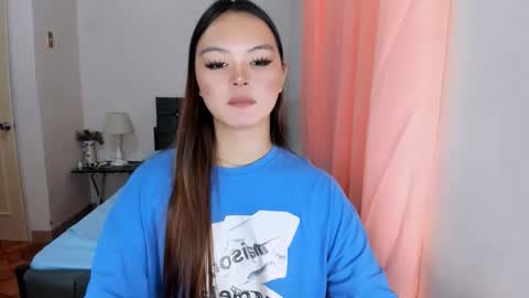 Snapshot of sabrina_hilson chatting on 11-17-25, 03:34 sabrina_hilson online show from 11-17-25, 03:34