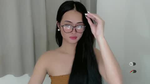 Snapshot of sabrina_inviting chatting on 12-26-24, 09:22 Sabrina online show from 12-26-24, 09:22