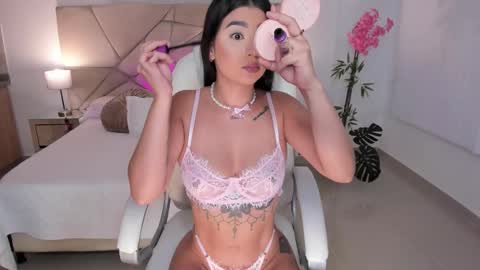 Sabrina online show from 11-12-25, 08:08