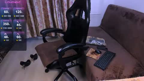 Snapshot of sabrina_only_ chatting on 06-21-26, 01:08 Tatiana online show from 06-21-26, 01:08