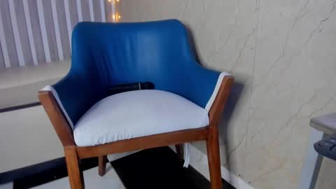 mariana  online show from 01-14-25, 12:22