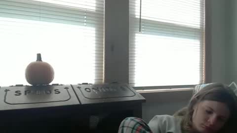 Sabrina online show from 10-05-25, 03:32