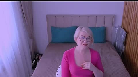 Sabrina MacMarren online show from 04-23-26, 01:57