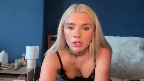 sabrina online show from 09-17-25, 02:19