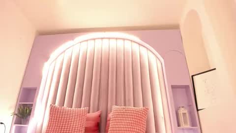 S A B R I N A  online show from 09-16-25, 11:33