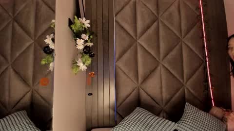 S A B R I N A  online show from 10-21-25, 11:33