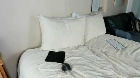 SabrinasShows online show from 12-09-24, 07:50