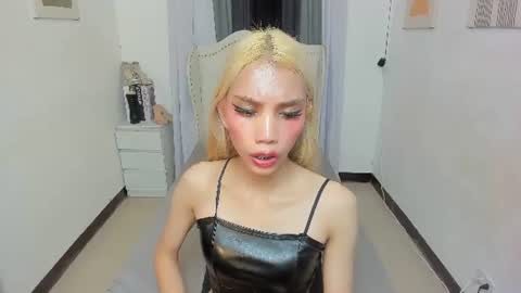 Snapshot of sabrinavoss chatting on 07-28-26, 07:39 sabrinavoss online show from 07-28-26, 07:39