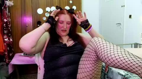 Snapshot of sabrinaxlovess chatting on 05-22-26, 05:18 SabrinaXlovess online show from 05-22-26, 05:18