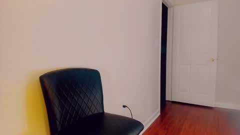 Sacha online show from 02-15-25, 12:37