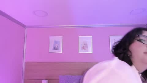 Snapshot of sachi_meow chatting on 02-06-25, 03:09 Ig online show from 02-06-25, 03:09