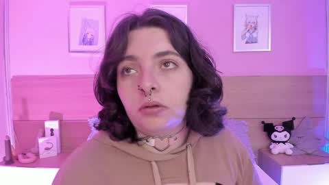 Snapshot of sachi_meow chatting on 02-09-25, 01:14 Ig online show from 02-09-25, 01:14