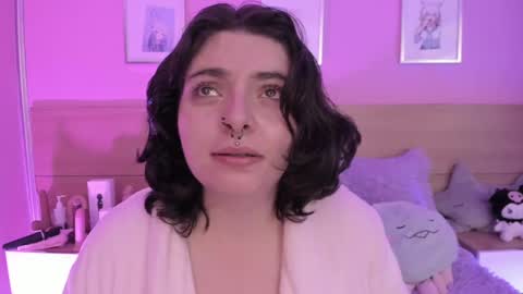 Snapshot of sachi_meow chatting on 02-15-25, 08:22 Ig online show from 02-15-25, 08:22