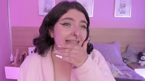 Snapshot of sachi_meow chatting on 02-16-25, 10:54 Ig online show from 02-16-25, 10:54