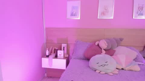 Snapshot of sachi_meow chatting on 02-21-25, 09:43 Ig online show from 02-21-25, 09:43