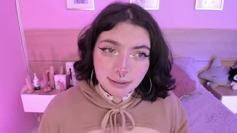 Snapshot of sachi_meow chatting on 03-02-25, 06:30 Ig online show from 03-02-25, 06:30