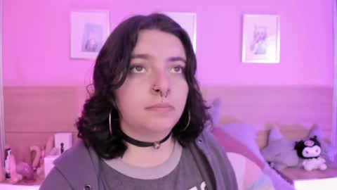 Snapshot of sachi_meow chatting on 03-06-25, 12:41 Ig online show from 03-06-25, 12:41