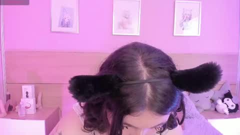 Snapshot of sachi_meow chatting on 03-12-25, 07:59 Ig online show from 03-12-25, 07:59