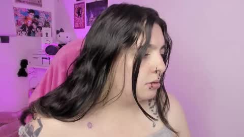 Snapshot of sachi_meow chatting on 10-01-25, 10:43 Ig online show from 10-01-25, 10:43