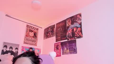 Snapshot of sachi_meow chatting on 11-26-25, 10:16 Ig online show from 11-26-25, 10:16