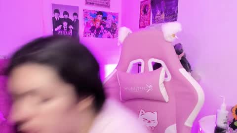 Snapshot of sachi_meow chatting on 11-29-25, 10:18 Ig online show from 11-29-25, 10:18