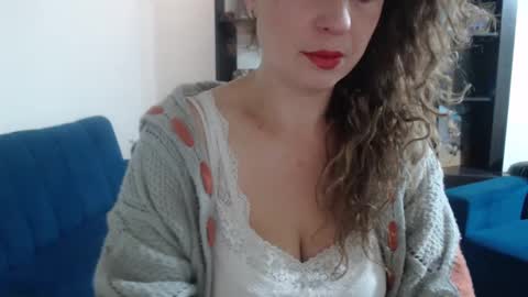 Snapshot of sacrletardiente chatting on 09-15-25, 01:00 sacrletardiente online show from 09-15-25, 01:00