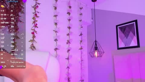 Sophie online show from 02-03-25, 07:52