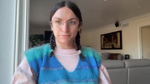 Sadie online show from 12-19-24, 08:34