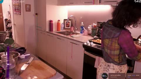 Safa online show from 12-18-25, 08:48