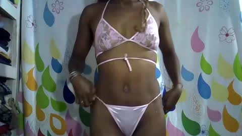 Snapshot of safira19 chatting on 10-02-25, 02:24 safira19 online show from 10-02-25, 02:24