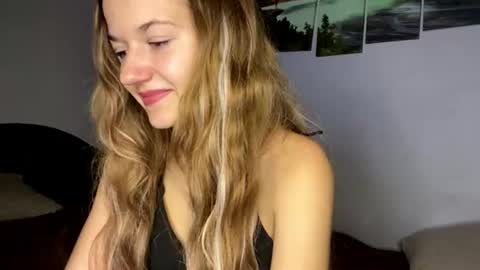 Aurora online show from 07-22-26, 12:08