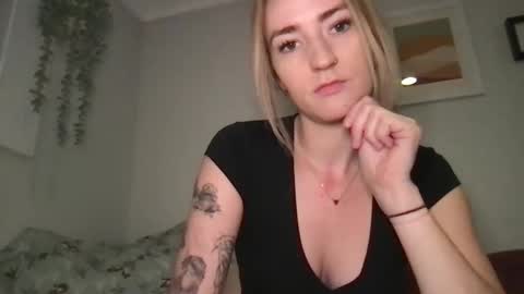 Jessica Sage online show from 12-19-24, 05:18