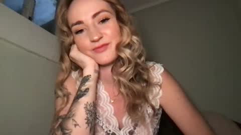 Jessica Sage online show from 12-20-24, 07:39