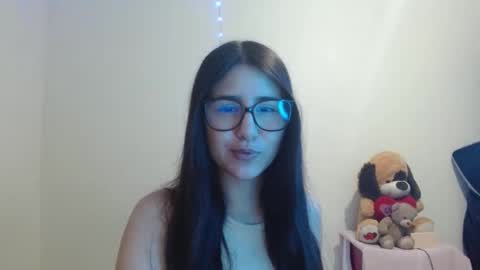 Snapshot of sahaliefox_ chatting on 10-02-25, 10:17 Sahaliefox online show from 10-02-25, 10:17