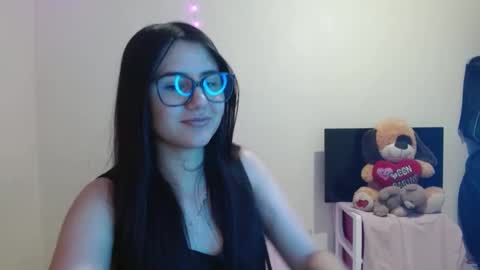 Snapshot of sahaliefox_ chatting on 10-07-25, 11:13 Sahaliefox online show from 10-07-25, 11:13