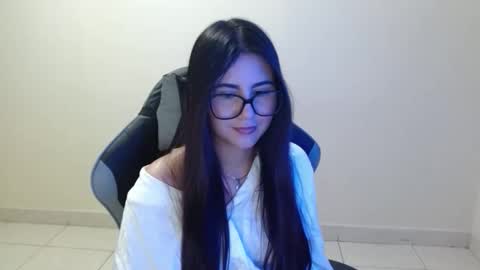 Snapshot of sahaliefox_ chatting on 10-24-25, 07:10 Sahaliefox online show from 10-24-25, 07:10