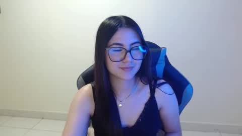 Snapshot of sahaliefox_ chatting on 11-03-25, 09:05 Sahaliefox online show from 11-03-25, 09:05