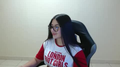 Sahaliefox  online show from 04-29-26, 10:05